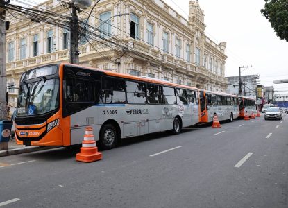 Frota do transporte coletivo de Feira de Santana ganha mais seis ônibus 0KM