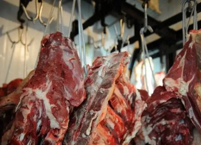 União Europeia oficializa veto à importação de carne brasileira a partir de setembro
