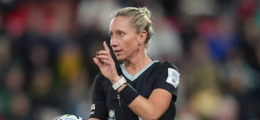 Copa do Mundo terá trio feminino de arbitragem em jogo entre Tchéquia e África do Sul