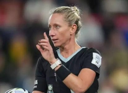 Copa do Mundo terá trio feminino de arbitragem em jogo entre Tchéquia e África do Sul