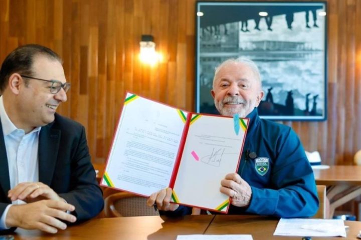 Lula sanciona lei que permite renovação automática da CNH para “bons condutores”