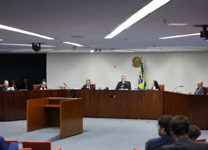 Após condenação, Primeira Turma do STF impõe pena de 4 anos e 2 meses para Eduardo Bolsonaro