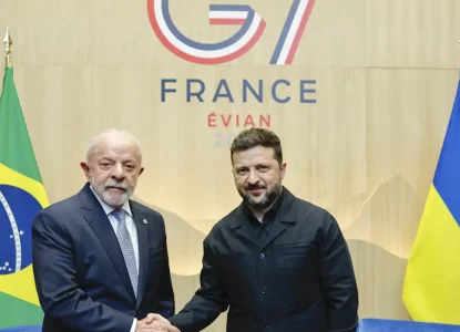 Lula e Zelensky debatem saída diplomática para guerra entre Ucrânia e Rússia