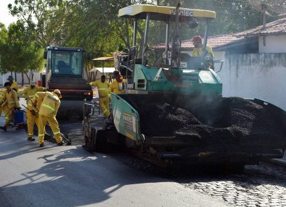 Homologada licitação de quase R$ 50 milhões para pavimentação e recuperação de ruas em Feira de Santana