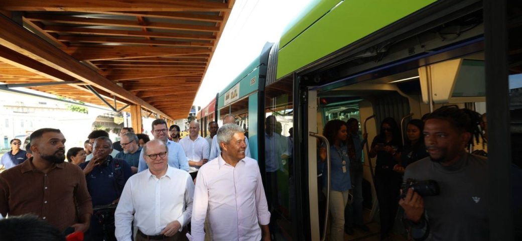 Começa fase de operação assistida no primeiro trecho do VLT de Salvador