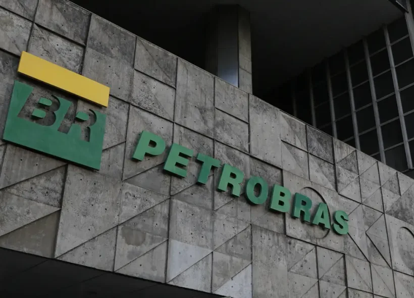 Petrobras implementa desconto no diesel a partir desta segunda, 1