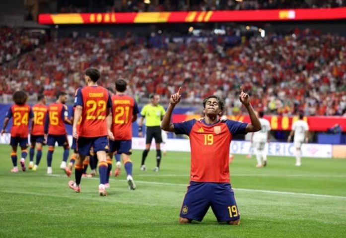 Espanha goleia Arábia Saudita com primeiro gol de Lamine Yamal em Copa do Mundo