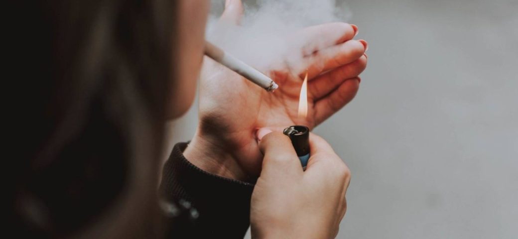 Cigarro ainda mata mais de 8 milhões de pessoas por ano no mundo, alerta OMS