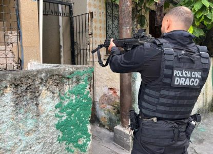 Polícia prende 11 investigados na Bahia por tráfico de drogas e lavagem de dinheiro e bloqueia bens de organização criminosa