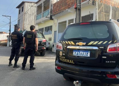 Polícia Federal investiga grupo que usa documentos falsos para fraudes no INSS no interior da Bahia