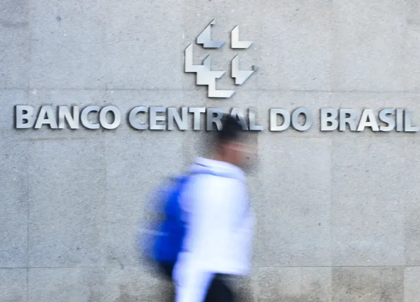 Banco Central prevê crescimento de 2% para PIB do Brasil em 2026