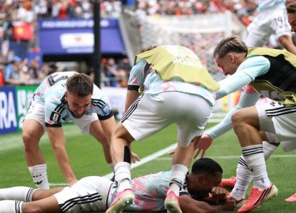 Bélgica busca virada na prorrogação, vence Senegal e avança às oitavas da Copa do Mundo