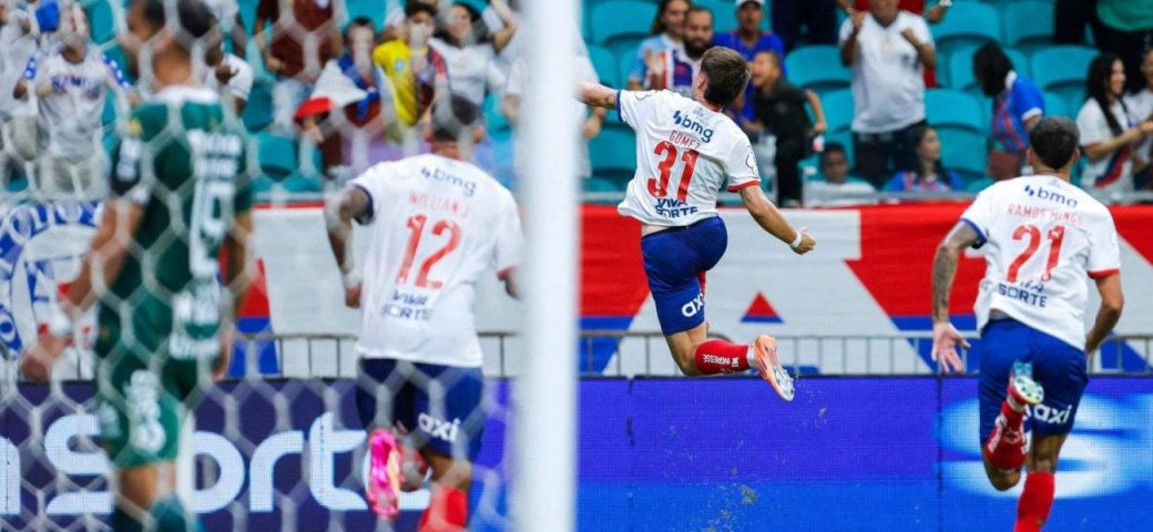 Bahia define jogo no 1º tempo e vence a Chapecoense na volta do Brasileirão