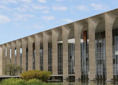 Brasil aciona OMC para contestar tarifas impostas pelos Estados Unidos