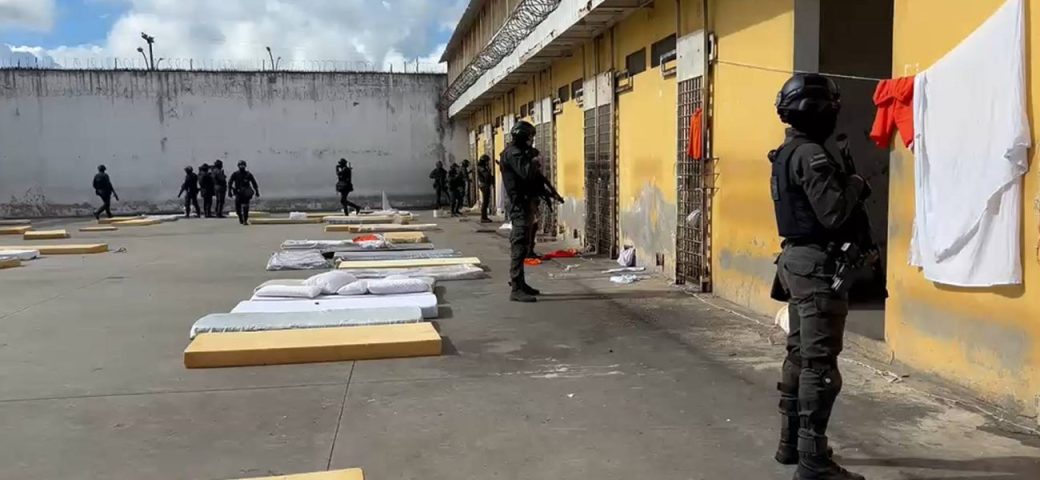 Polícia Penal e Ministério Público deflagram operação no presídio de Feira de Santana