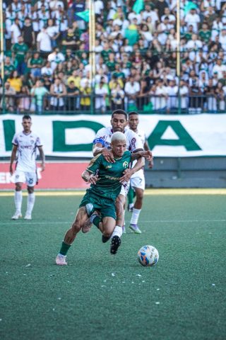 Fluminense de Feira e Feira FC empatam partida de ida pela semifinal do Campeonato Baiano Série B 2026