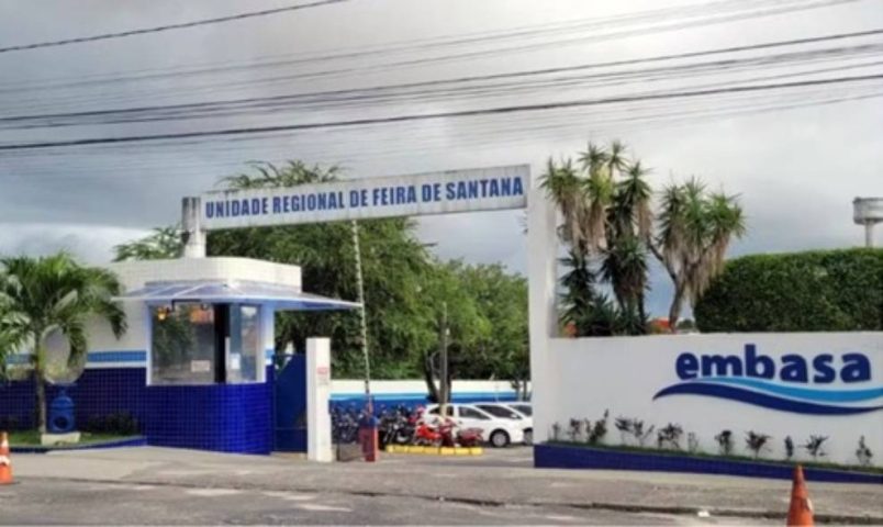 Agência Reguladora multa Embasa por demora na recuperação de rua em Feira de Santana