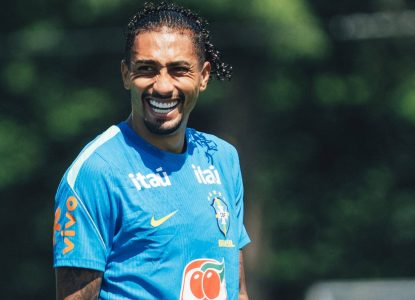 Raphinha treina com grupo da Seleção Brasileira e se aproxima de retorno para Copa do Mundo 2026