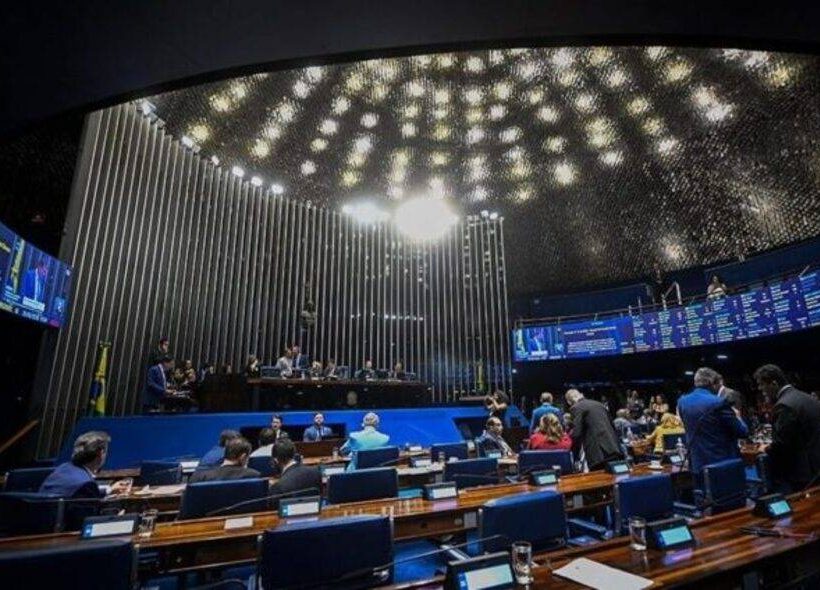 Senado aprova projeto que autoriza uso de spray de pimenta para defesa pessoal de mulheres