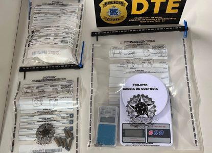 Polícia apreende drogas, munições e balanças de precisão em Feira de Santana