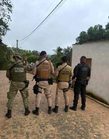 Força tarefa policial atua contra facção criminosa no interior da Bahia; dois suspeitos são presos