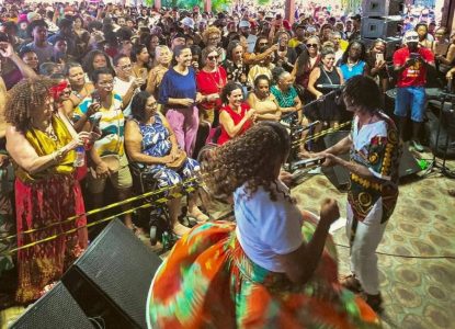 ’Do Bando para Abóbora’ lota Centro de Cultura Amélio Amorim com samba de raiz