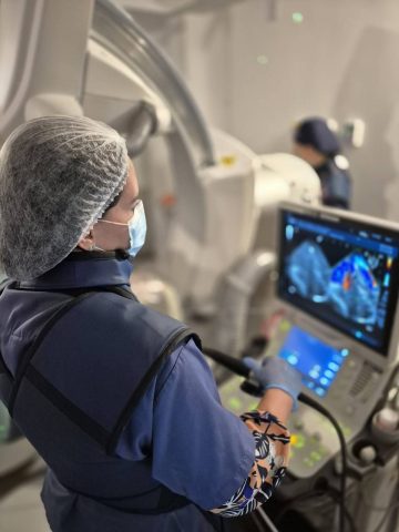 Hospital infantil em Salvador realiza procedimento inédito para pacientes cardiológicos
