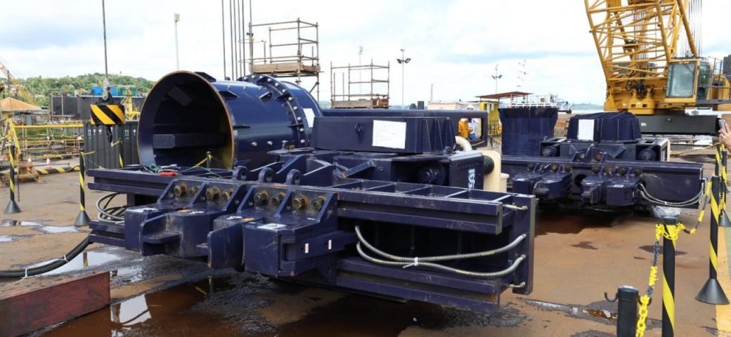 Montagem de equipamentos para construção da Ponte Salvador-Itaparica avança em estaleiro baiano