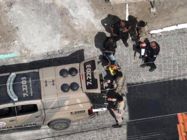 Mais de 30 mandados de prisão são cumpridos em Feira de Santana contra faccionados nas últimas 24 horas