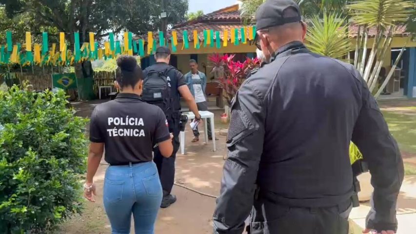 Polícia resgata 39 internos vítimas de tortura e cárcere privado e prende responsável por clínica de reabilitação na Bahia