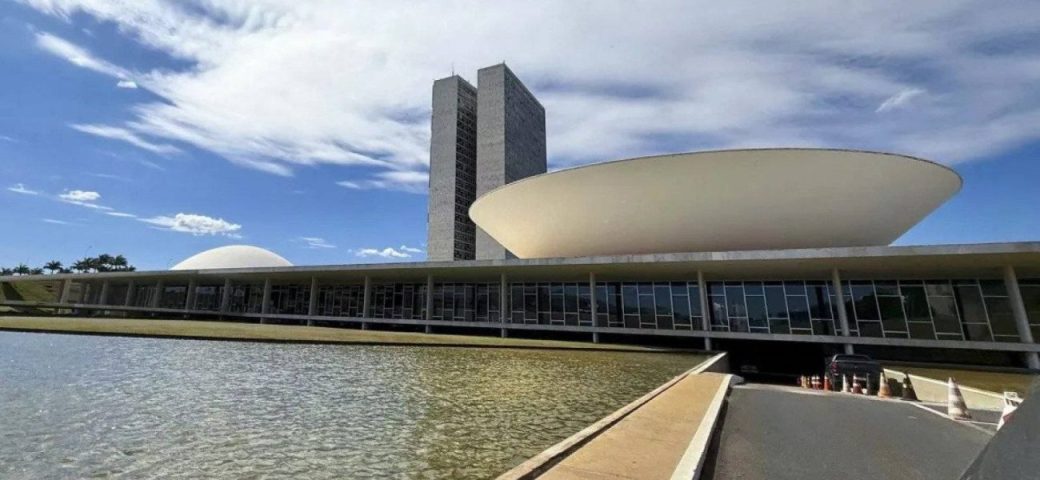 Fim do recesso: Congresso retoma atividades, mas parlamentares ainda não retornam a Brasília