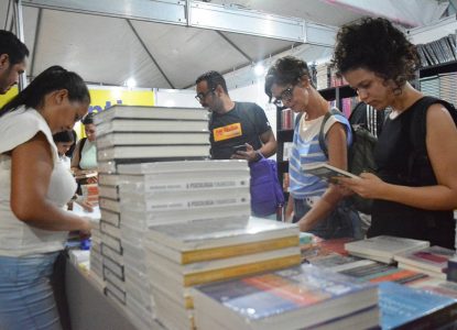 Estudantes da rede e professores da rede municipal terão direito a vale-livro para FLIFS 2026