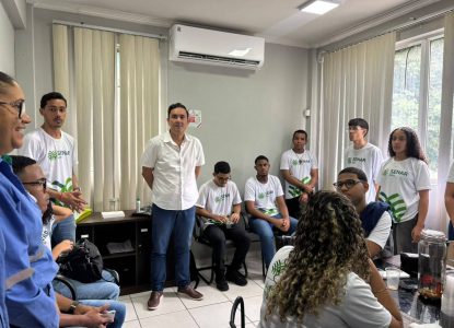 Alagoinhas: convênio inédito promove ingresso de jovens aprendizes no serviço público