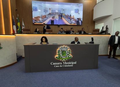 Tecnologia e modernização das atividades legislativas marcam retorno das sessões na Câmara de Feira de Santana