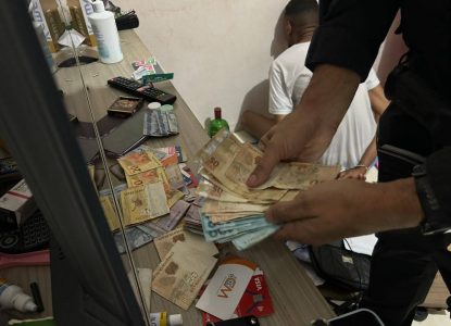 Polícia prende 14 integrantes de facção e bloqueia 200 contas bancárias ligadas aos criminosos