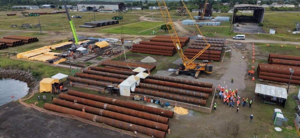 Obras da Ponte Salvador-Itaparica avançam em estaleiro no Recôncavo baiano