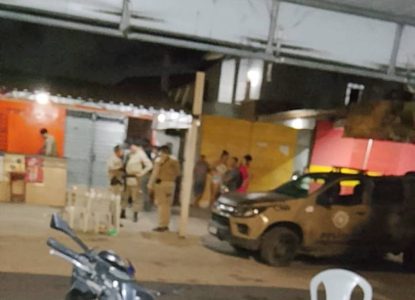 Homem morre vítima de tiros dentro de bar no bairro Campo Limpo, em Feira de Santana