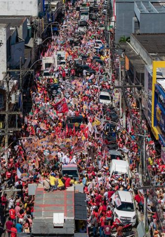 Jerônimo Rodrigues promove ato de campanha à reeleição no centro de Feira de Santana