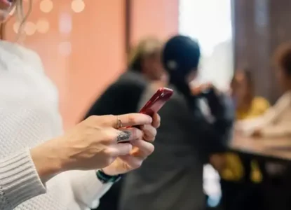 Bets: quatro em cada dez mulheres brasileiras apostam ou já apostaram online