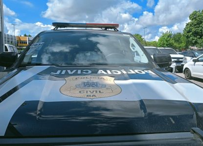 Mulher investigada por esquema de fraudes em empréstimos consignados é presa em Feira de Santana
