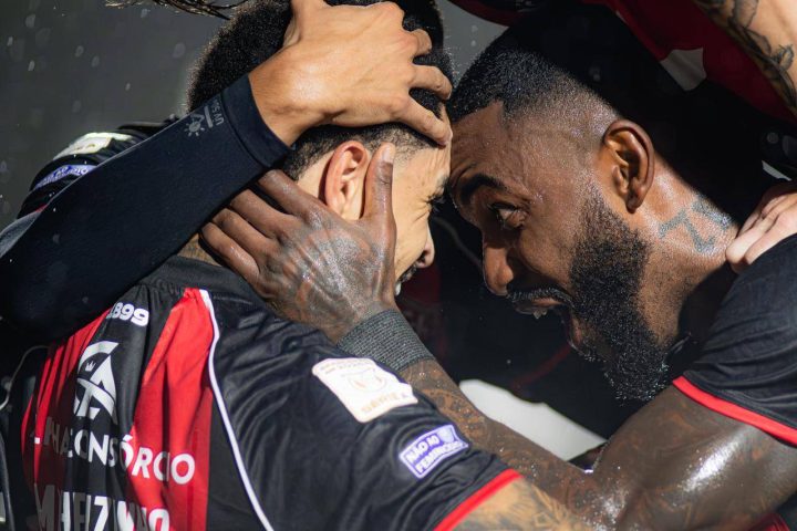 Vitória volta mostrar força no Barradão e supera Botafogo pelo Brasileirão 2026