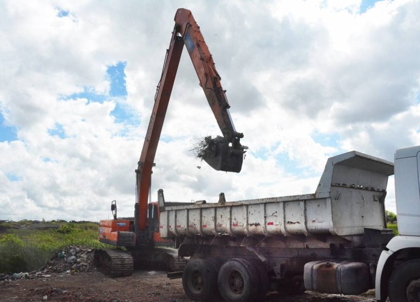 Começa força-tarefa para limpeza e revitalização da Lagoa Salgada, em Feira de Santana