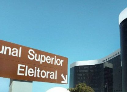 Tribunal Superior Eleitoral julga limites para uso de inteligência artificial nas eleições nesta terça, 1
