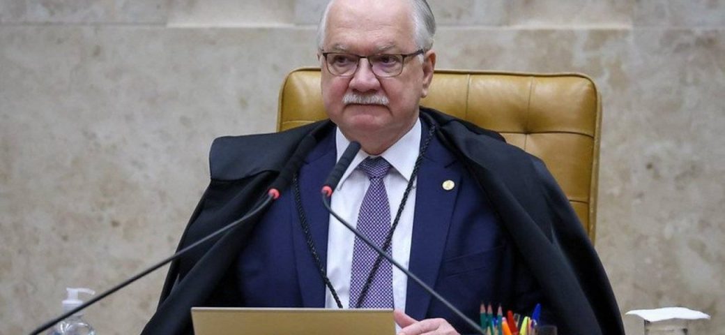 Edson Fachin avalia adiar análise de investigações contra ministros do STF para depois das eleições