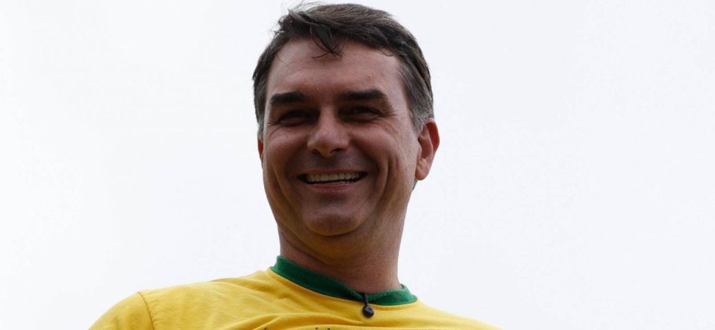 Caso Master: Flávio Bolsonaro é investigado no STF sobre financiamento de “Dark Horse”