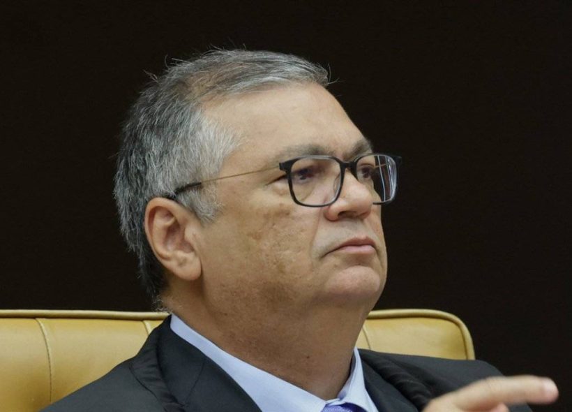 Flávio Dino retira sigilo de investigação do caso Dark Horse relacionado a emendas parlamentares