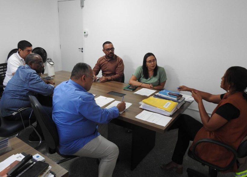 Órgãos municipais e Coelba alinham regras para poda de árvores em Feira de Santana
