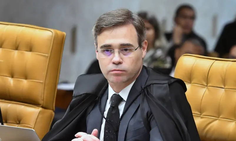 André Mendonça manda redes removerem posts sobre Flávio e Nossa Senhora Aparecida