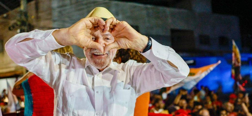 Lula cresce entre católicos e evangélicos após polêmica envolvendo Nossa Senhora Aparecida
