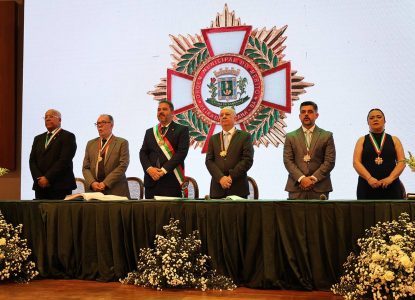 Feira de Santana reconhece mérito de cidadãos que contribuem para o desenvolvimento do município